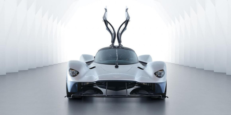 Հրապարակվել են նոր Aston Martin Valkyrie հիպերքարի լուսանկարները (ֆոտոշարք)