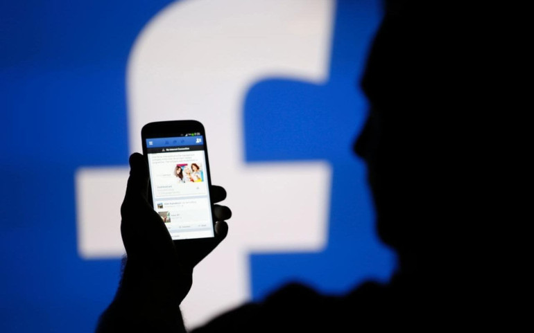 Facebook profit jumps 71% 