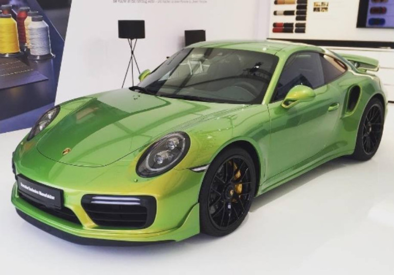 Porsche-ն 911 մոդելի գնոդներին առաջարկում է 100 000 դոլարով իրենց ցանկացած գույնն ընտրել