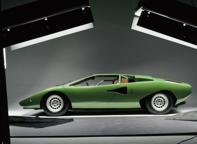 Պետերբուրգում Lamborghini մոդելի հազվագյուտ սուպերքարերի ցուցադրություն տեղի կունենա (լուսանկարներ)