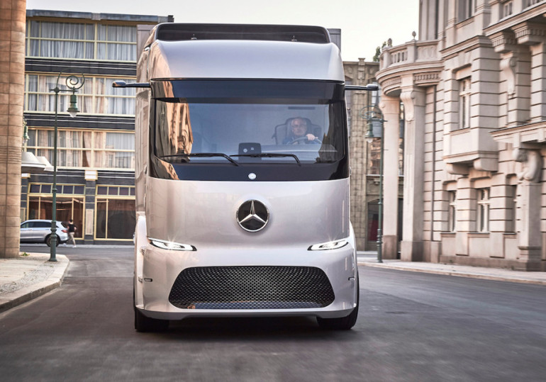 Mercedes-ի էլեկտրական բեռնատարները կլիցքավորվեն 5 րոպեում