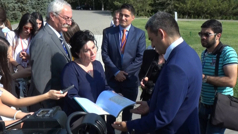 Վատիկանի գաղտնի արխիվներում պահպանվող փաստաթղթերից մի հատված այսօր փոխանցվեց Հայոց ցեղասպանության թանգարան-ինստիտուտին (տեսանյութ)