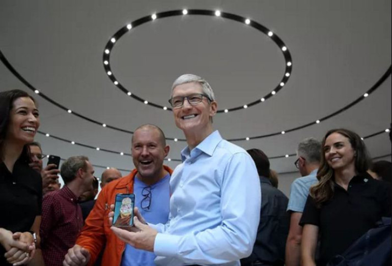 Тим Кук назвал «разумной» цену iPhone X