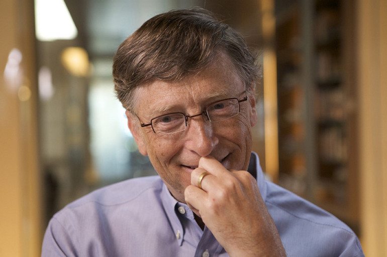 Microsoft’s Gates switches to Android phone