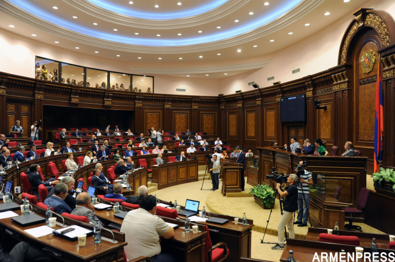 ՀՅԴ, ՀՀԿ և «Ծառուկյան» խմբակցությունները դեմ կքվեարկեն ԵԱՏՄ-ից ՀՀ-ի դուրս գալու հարցով հանձնաժողով ստեղծելու ԵԼՔ–ի նախագծին ՀՅԴ, ՀՀԿ և «Ծառուկյան» խմբակցությունները դեմ կքվեարկեն ԵԱՏՄ-ից ՀՀ-ի դուրս գալու հարցով հանձնաժողով ստեղծելու ԵԼՔ–ի նախագծին