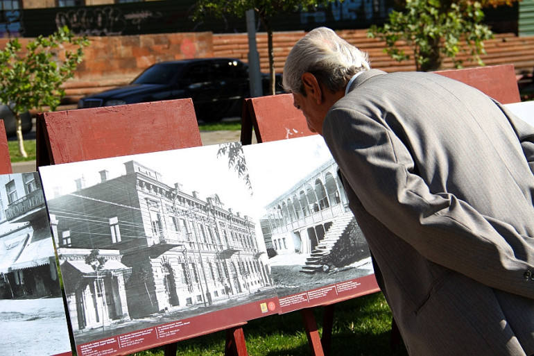 'Old and New Yerevan': Unique photo exhibition dedicated to Armenia's capital

 