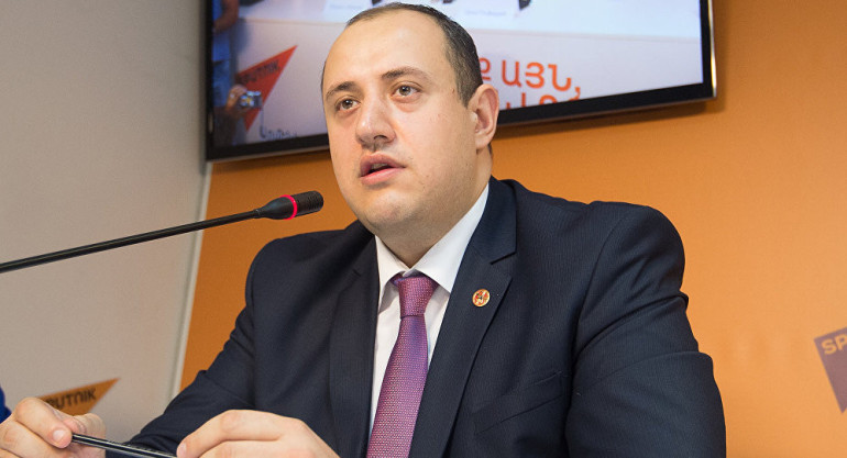 ՄԽ համանախագահների հայտարարությամբ ֆիքսվեց` Վիեննայի և Սանկտ Պետերբուրգի պայմանավորվածությունները պետք է կյանքի կոչվեն. Միհրան Հակոբյան