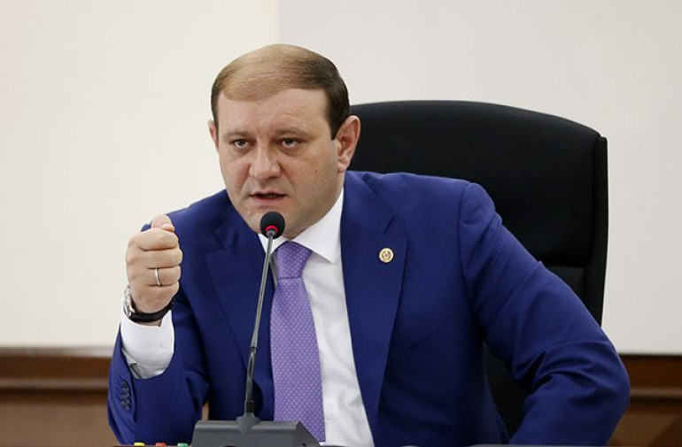 Հասկացողներին շնորհակալություն, չհասկացողներին ուրիշ բան չեմ կարող ասել. Տ. Մարգարյանը՝ «Երկիր Ծիրանի» խմբակցության անդամին Հասկացողներին շնորհակալություն, չհասկացողներին ուրիշ բան չեմ կարող ասել. Տ. Մարգարյանը՝ «Երկիր Ծիրանի» խմբակցության անդամին