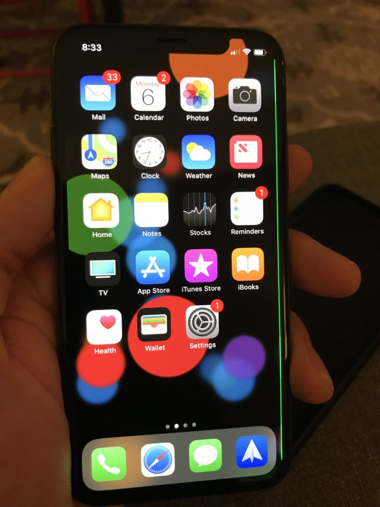 У экрана iPhone X нашли еще один дефект