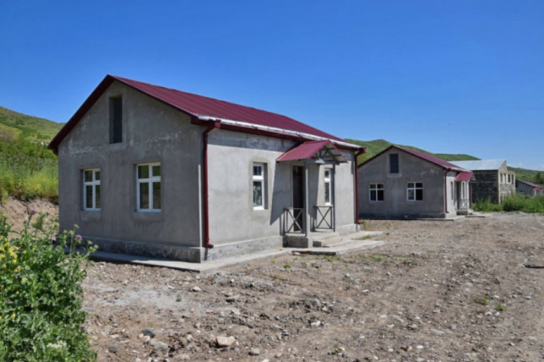 Այս տարի Արցախում 6 և ավելի երեխա ունեցող շուրջ 99 ընտանիք կապահովվի բնակարանով