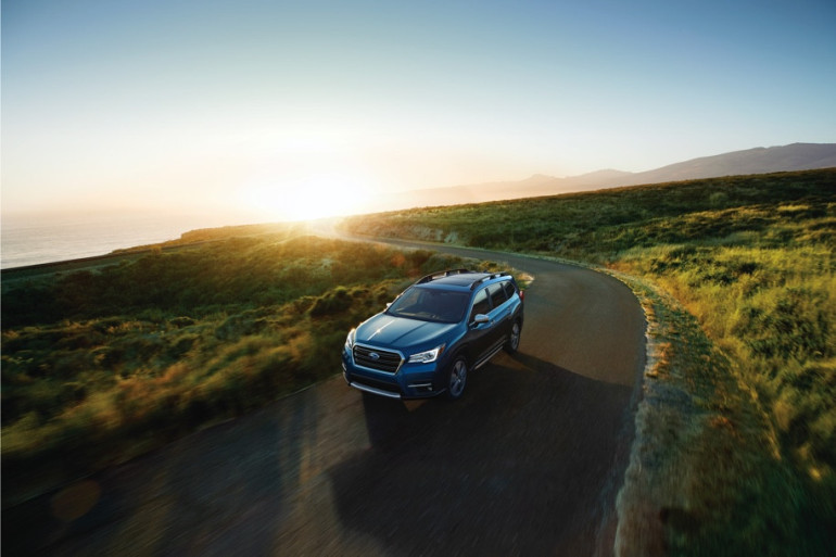 Subaru представила пятиметровый восьмиместный кроссовер