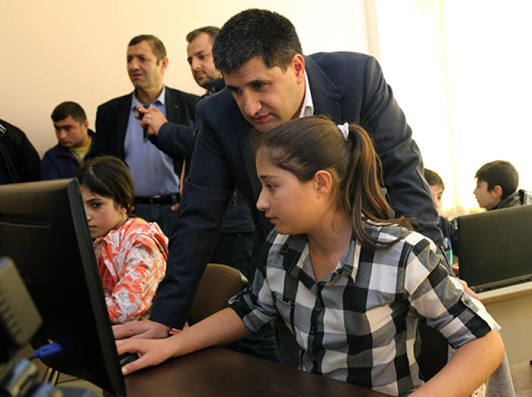 Ucom to keep on supporting Armath engineering lab in Armenian border village