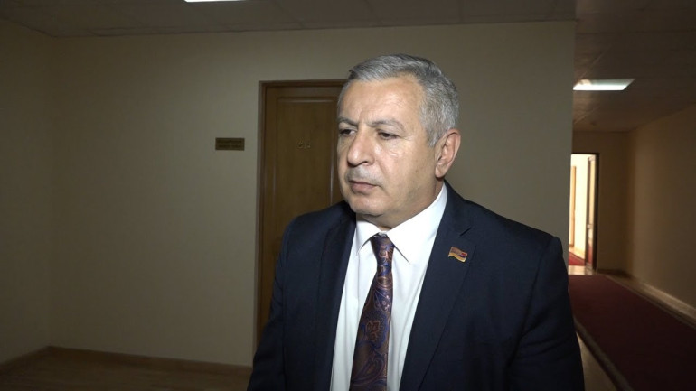 Ամերիկացի ուֆոլոգը ցուցադրել է Յեթի ձնեմարդու գլուխը, որը 65 տարի պահվել է սառցախցիկում (տեսանյութ)