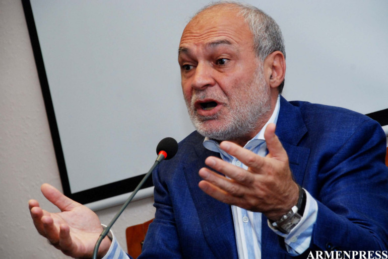 Հավանական չէ, որ ռուսական զենքը վերանա Հրվ. Կովկասից, նման մեկնաբանությունները սպեկուլյացիա են․ Անդրանիկ Միհրանյան
