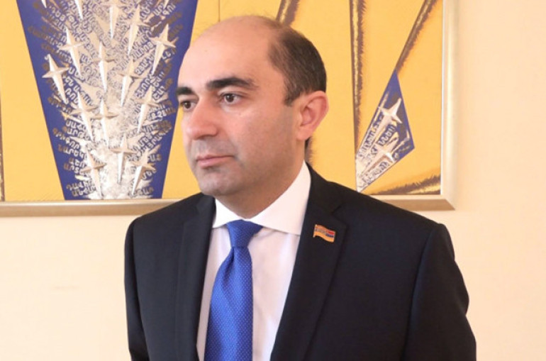 Ձևավորվել է մի համակարգ, որը կիսանախագահականից էլ վատն է և գործադիրի նիստերը չլուսաբանելը հաստատում է այդ փաստը. Էդմոն Մարուքյան