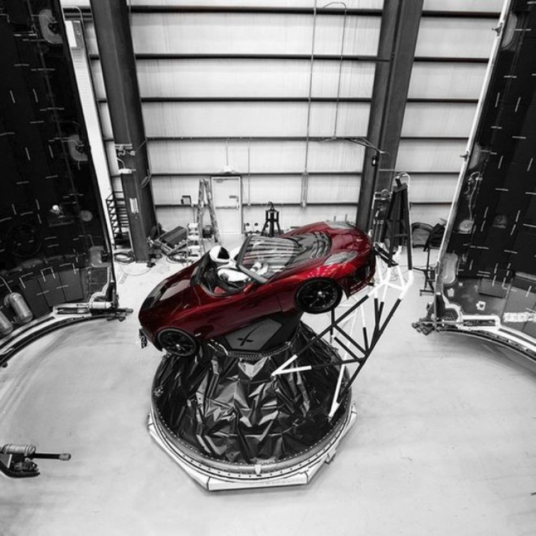 Elon Musk's huge Falcon Heavy rocket set for launch