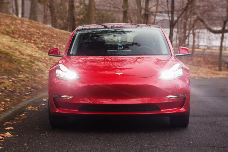Ներկայացվել է Tesla-ի Model 3 մոդելի նորացված ինտերիերը (լուսանկարներ)