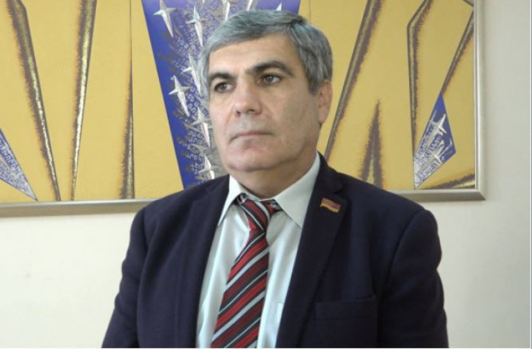 Եթե իմացա, որ մեր աշխատակիցը մեղավոր է, բնականաբար կպատժվի. Ա.Սիմոնյանը` ԵՊՀ-ում փոխդեկանի մասնակցությամբ ծեծկռտուքի մասին