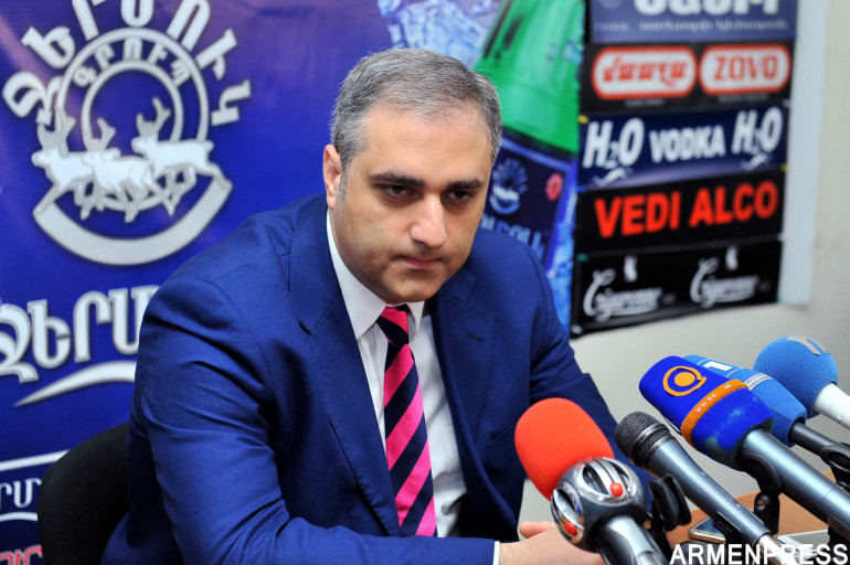 Արցախի հարցը լուծվելու է ցավալիորեն անխուսափելի պատերազմով. միջնորդներն ինչպես ամուլ գործել են, այդպես էլ ամուլ շարունակելու են լինել. քաղաքագետ