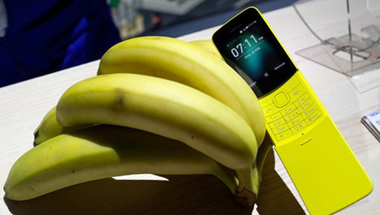 Classic Nokia 8110 made getting a reboot