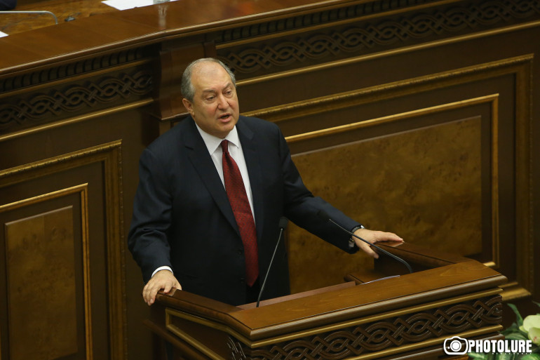 Armen Sarkissian makes call for public solidarity in keynote parliament speech Armen Sarkissian makes call for public solidarity in keynote parliament speech