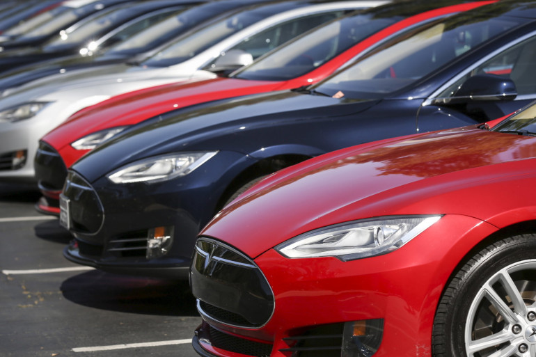 Tesla отзовет более 120 тысяч электромобилей из-за ржавых болтов