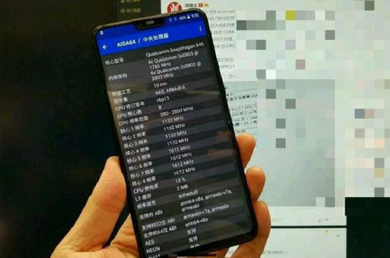 Համացանցում հրապարակվել է OnePlus 6 նորագույն սմարթֆոնի «կենդանի» լուսանկարը