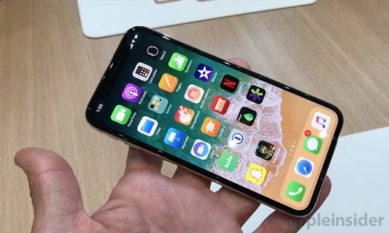 Apple said to have chosen OLED for new iPhones