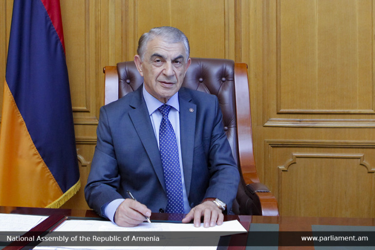 Ցանկանում եմ, որ միշտ արժանի լինեք ձեր բարձր կոչմանը. Արա Բաբլոյանը շնորհավորական ուղերձ է հղել Բուժաշխատողի օրվա առթիվ