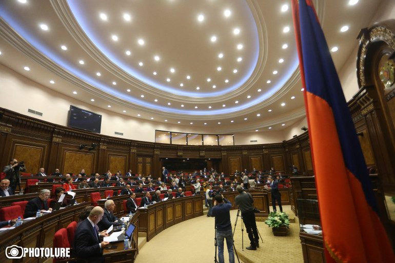 «Կուտակային կենսաթոշակների մասին» օրենքը երկրորդ ընթերցմամբ և ամբողջությամբ ընդունվեց