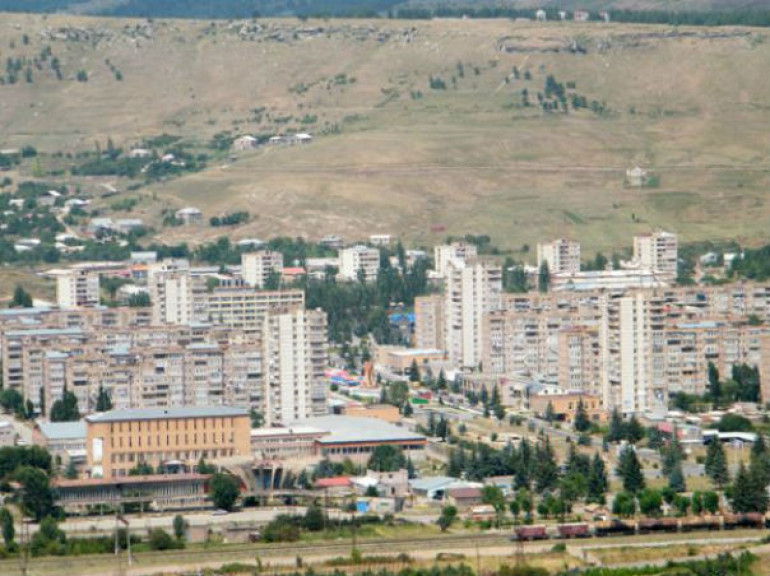 Որքան է տևում աշխատանքային օրը, ինչ արժե ձեռքի ժամացույցը. ռուս բլոգերը ցույց է տվել՝ ինչպես է իր օրը սկսում Նիկոլ Փաշինյանը (տեսանյութ)