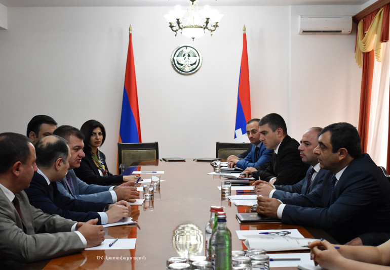 Արցախի պետնախարարը Աշոտ Հակոբյանի հետ քննարկել է ոլորտին առնչվող հարցեր