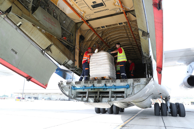 Armenia, Russia send batches of food in humanitarian aid to Syria Armenia, Russia send batches of food in humanitarian aid to Syria