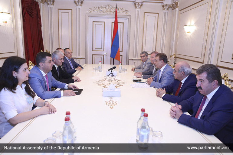 ԱԺ տնտեսական հարցերի հանձնաժողովի, «Գործատուների հանրապետական միության» և «Հայաստանի ՓՄՁ հաշվապահների ասոցիացիայի» միջև հուշագիր է ստորագրվել ԱԺ տնտեսական հարցերի հանձնաժողովի, «Գործատուների հանրապետական միության» և «Հայաստանի ՓՄՁ հաշվապահների ասոցիացիայի» միջև հուշագիր է ստորագրվել