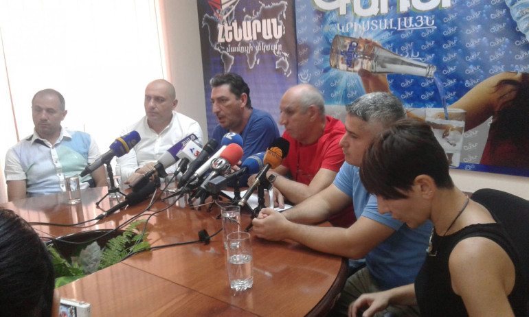 Մինաս Ավետիսյանի «Արմենիա» և «Գիշեր» որմնանկարները վերականգնման կարիք ունեն. ահազանգում են մասնագետները (տեսանյութ)