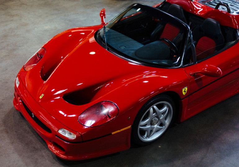 ԱՄՆ-ում վաճառքի է հանվել Ferrari F50 սուպերքարի առաջին նմուշը (լուսանկարներ)