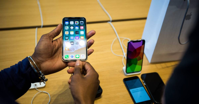 Bloomberg-ը պատմել է iPhone-ի 3 նոր մոդելների մասին