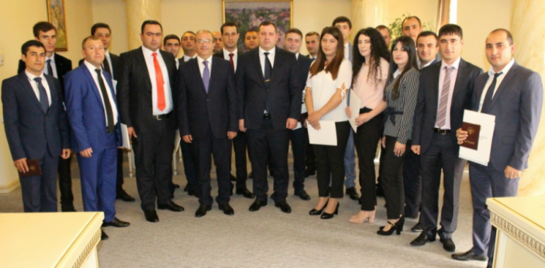 Արդարադատության ակադեմիան ավարտած քննիչի թեկնածուներն աշխատանքի նշանակվեցին ՀՀ քննչական կոմիտեում Արդարադատության ակադեմիան ավարտած քննիչի թեկնածուներն աշխատանքի նշանակվեցին ՀՀ քննչական կոմիտեում