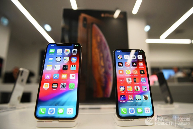 Մոսկվայում նոր iPhone-ի համար առաջինը հերթ կանգնած տղամարդը չի կարողացել գնել այն՝ գումարը կորցնելու պատճառով