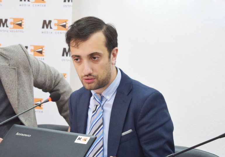 Վենետիկի հանձնաժողովի 12-ամսյա ռեկոմենդացիան նախկինում էլ չէր պահպանվել, երբ սահմանադրական ճգնաժամ չկար. Դանիել Իոաննիսյան Վենետիկի հանձնաժողովի 12-ամսյա ռեկոմենդացիան նախկինում էլ չէր պահպանվել, երբ սահմանադրական ճգնաժամ չկար. Դանիել Իոաննիսյան