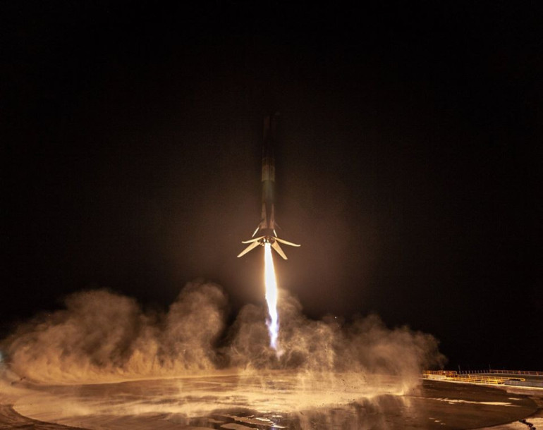 SpaceX-ին հաջողվել է առաջին անգամ Կալիֆոռնիայից արձակված Falcon 9-ը բարեհաջող Երկիր վերադարձնել (լուսանկարներ, տեսանյութ)