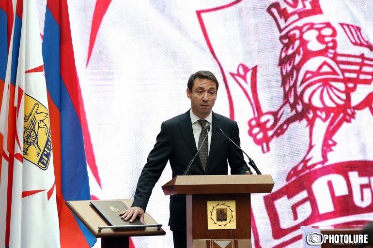 New mayor of Yerevan sworn into office