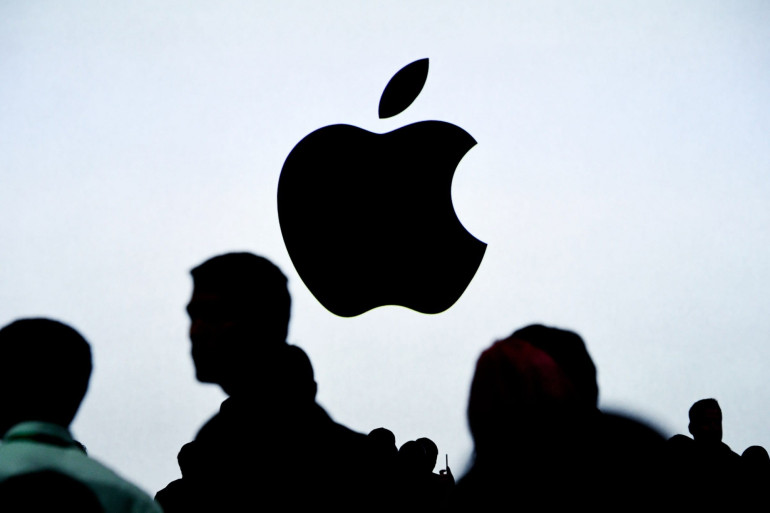 Apple потеряла за месяц столько, сколько зарабатывала 30 лет