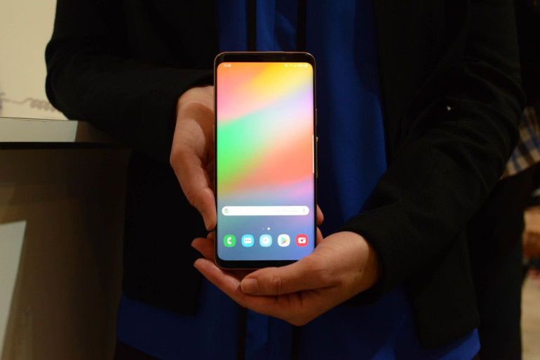 Samsung представил 5G-смартфон
