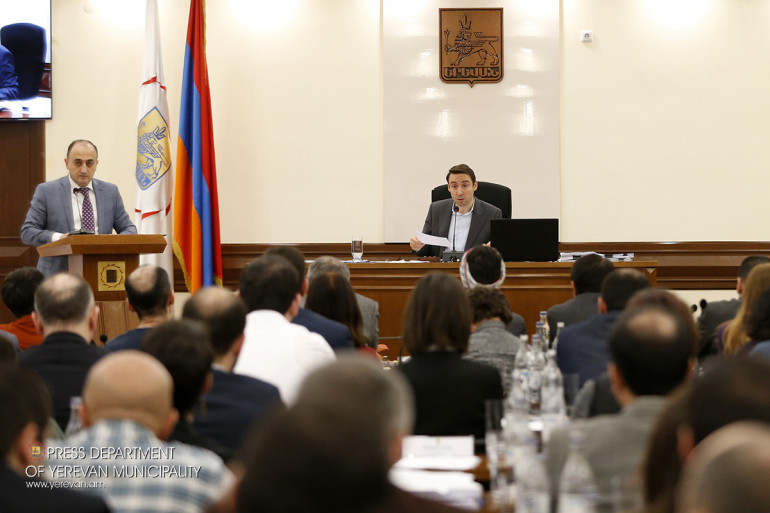 38 կողմ, 5 դեմ, 3 ձեռնպահ. Երևանի ավագանին հաստատեց քաղաքի 2019 թվականի բյուջեն (տեսանյութ)