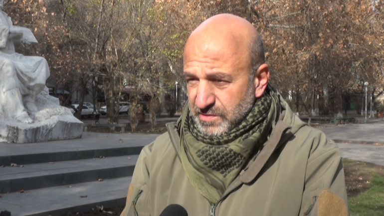 Պետք է կանխել հակառակորդի հնարավոր գործողությունները Գեղարքունիքի ուղղությամբ, որ Նախիջևանի օրինակը չկրկնվի. Վովա Վարդանով (տեսանյութ)