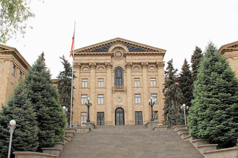 ԱԺ առաջին նիստը տեղի կունենա հունվարի 14-ին, իսկ մանդատից հրաժարվել է 20 ընտրված թեկնածու, 18-ը՝ «Իմ քայլը» դաշինքից ԱԺ առաջին նիստը տեղի կունենա հունվարի 14-ին, իսկ մանդատից հրաժարվել է 20 ընտրված թեկնածու, 18-ը՝ «Իմ քայլը» դաշինքից