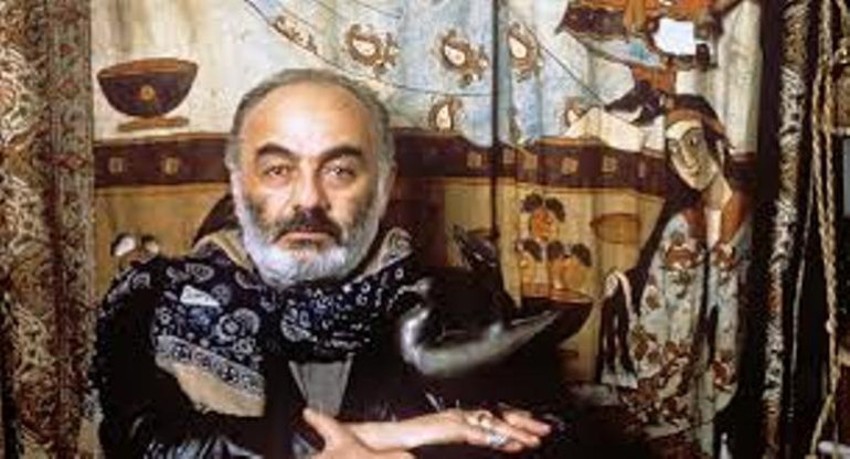 «Я — сумасшедший старик, рисующий цветы»: 95 лет со дня рождения Сергея Параджанова