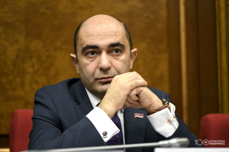 Մենք այստեղ չենք եկել անձնական պատերազմներ մղելու համար. Է. Մարուքյանը հորդորեց բացառել տեղից գոռալու, ճվալու նախկին պրակտիկան