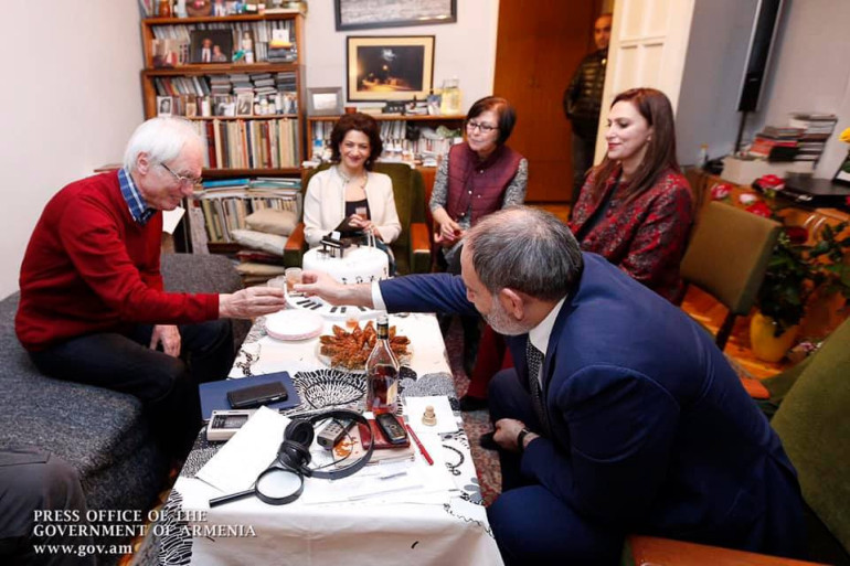 Հույս ունեմ, որ Նոր Հայաստանում Ձեզ համար կբացվի ստեղծագործական նոր շունչ. Փաշինյանը շնորհավորել է Տիգրան Մանսուրյանին տարեդարձի առթիվ (լուսանկարներ, տեսանյութ)